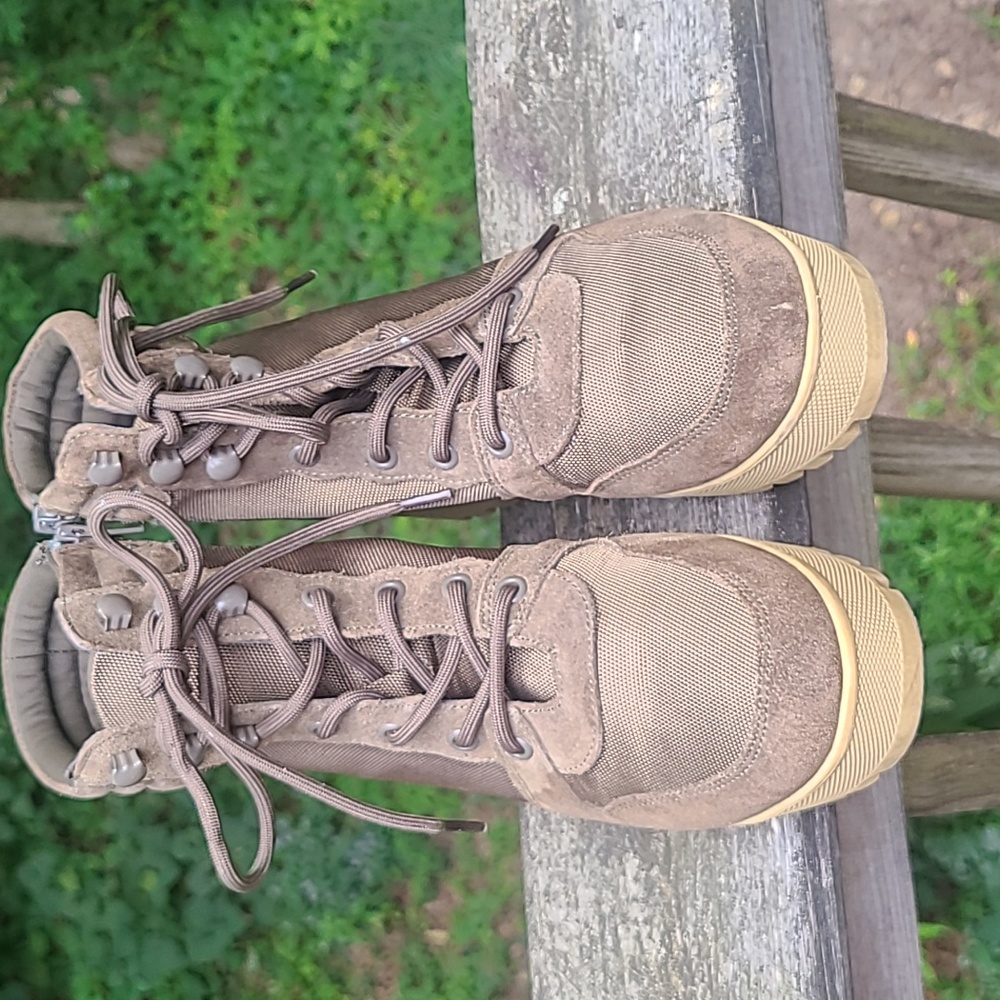 STEVE MADDEN Olive Green Combat Boots. Woman Size 8.5M - Picture 1 of 9
